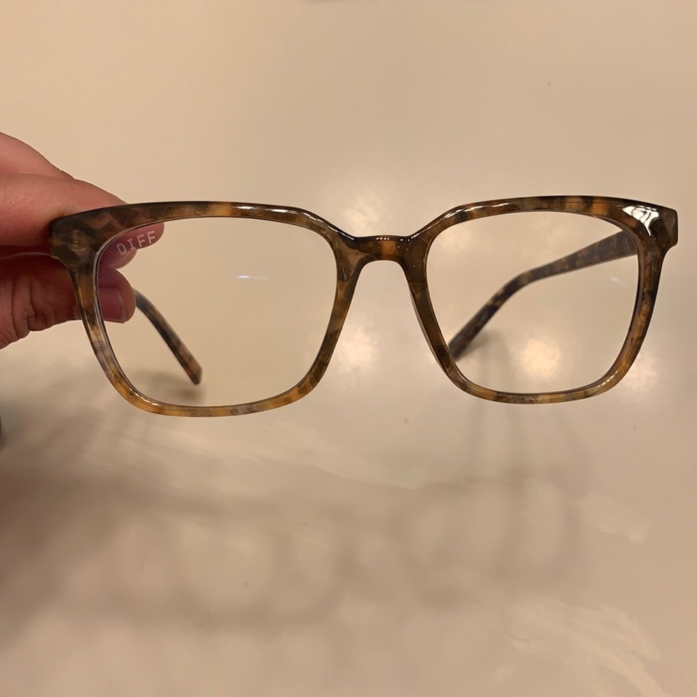 NEW DIFF Eyewear Finn blue light glasses